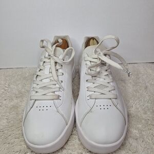 On Cloud Women Size 7.5 White Sneakers
